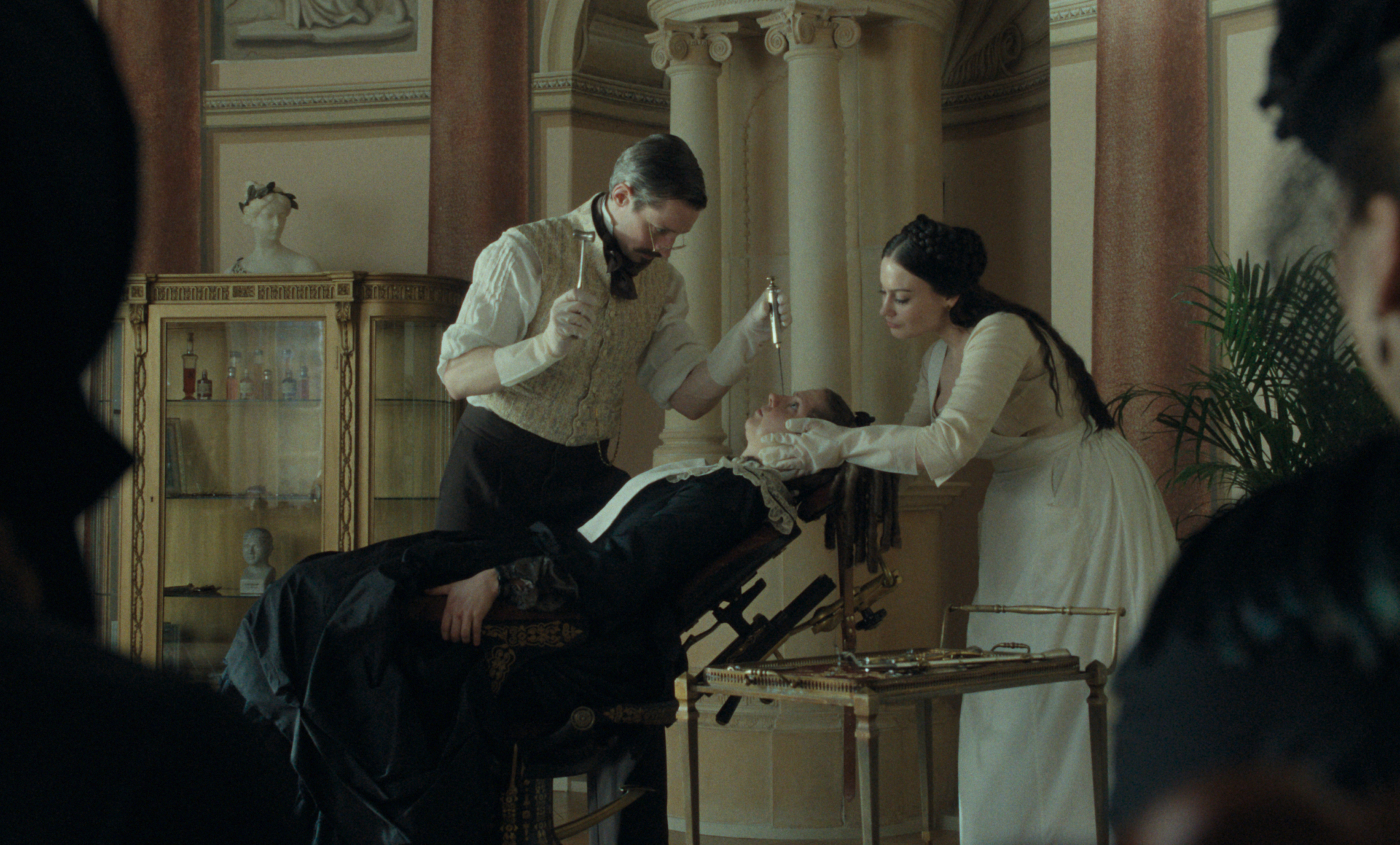 The Ugly Stepsister ©  Marcel Zyskind