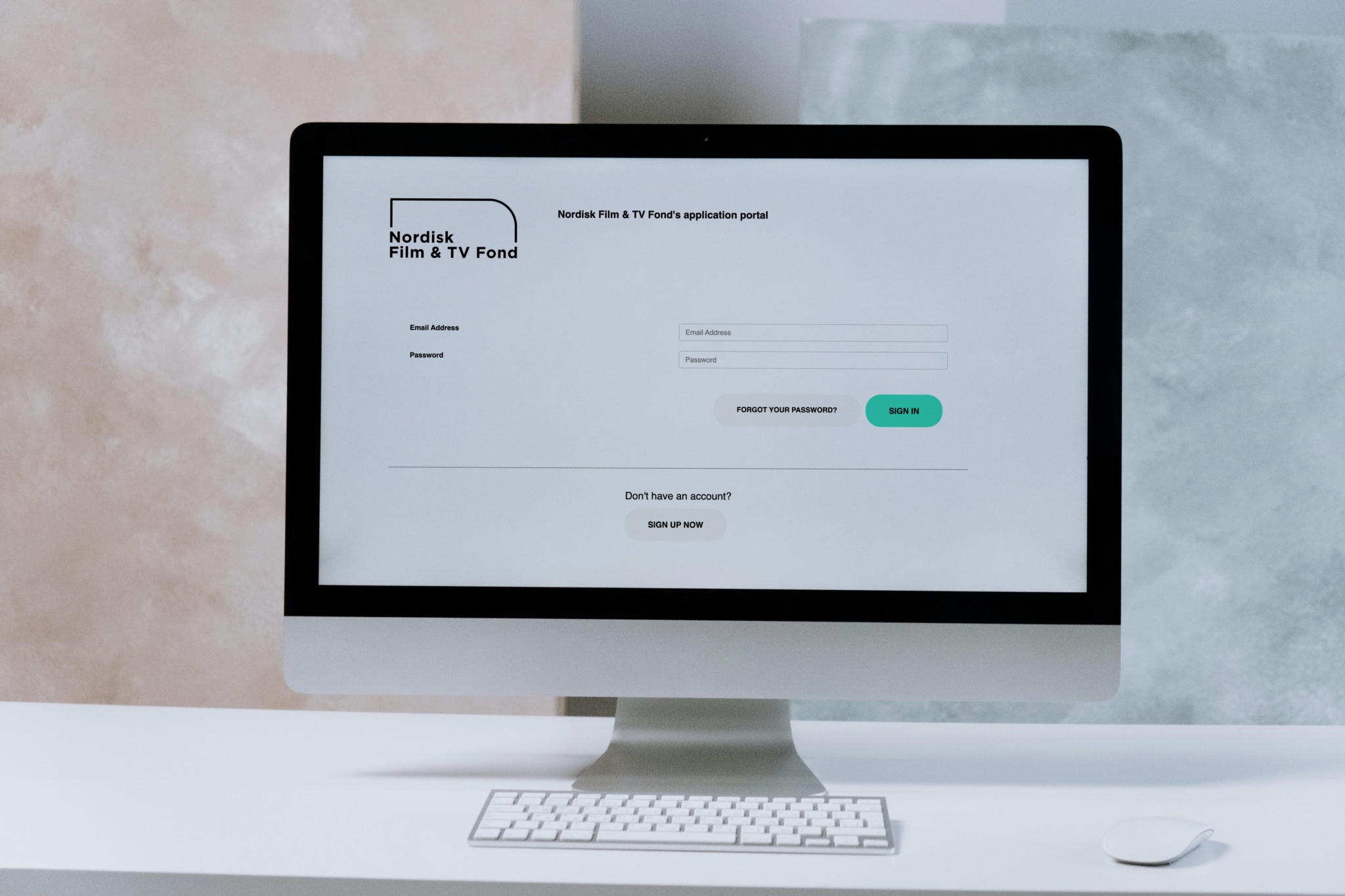 Application portal: funding.nftvfond.com © Pexels, Cotton bro